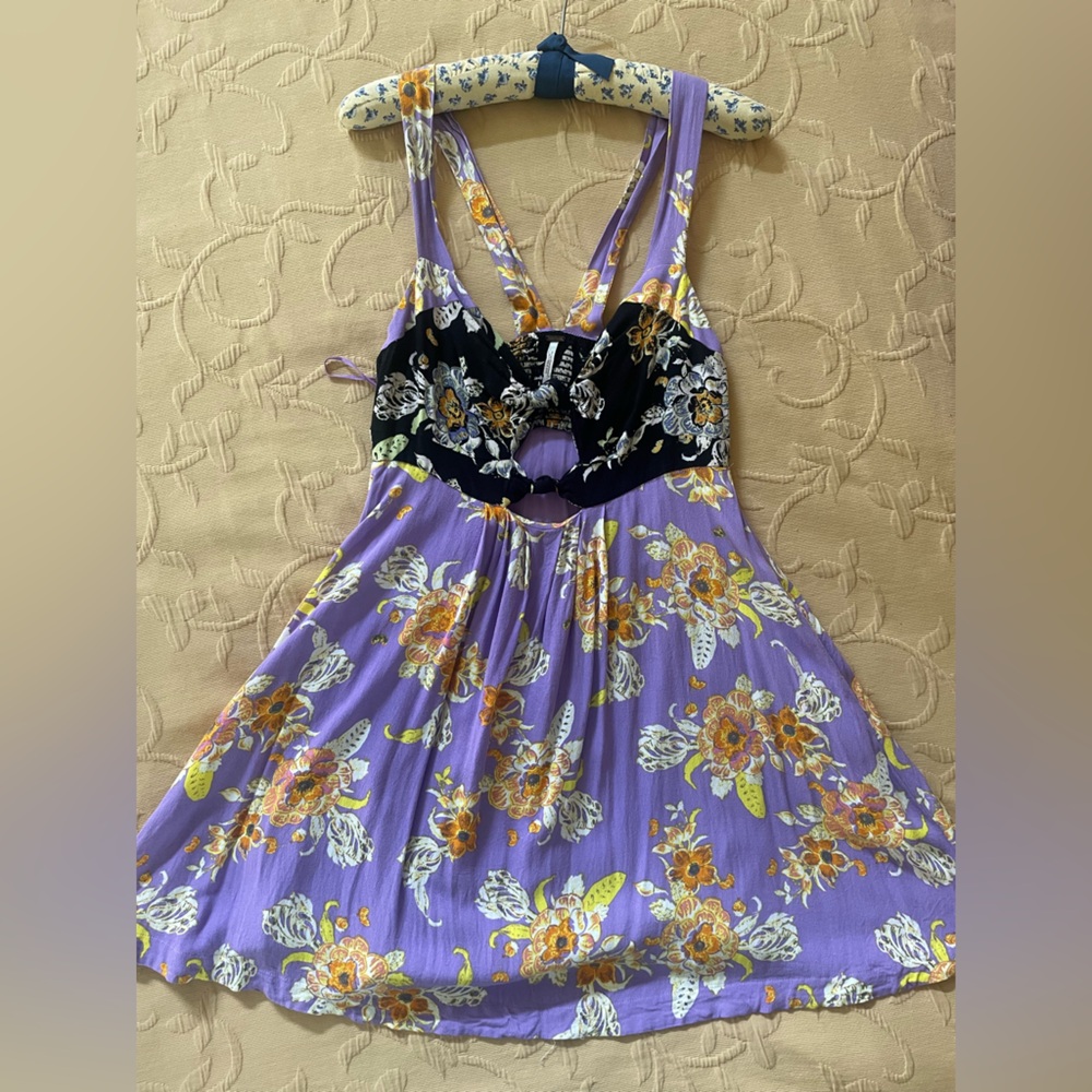 Free People “Baby it’s You” Bandeau Dress Size M Excellent Condition